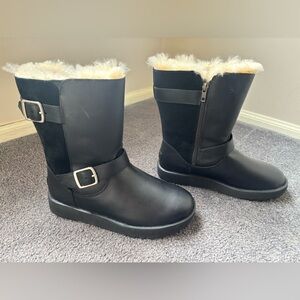UGG Black Ankle Boots with Cream Fur Lining